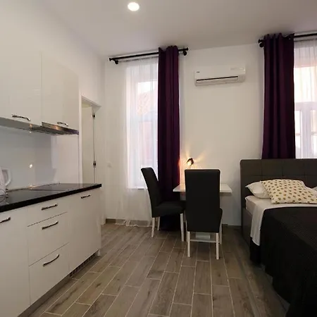 Sophia בית הארחה זאדאר